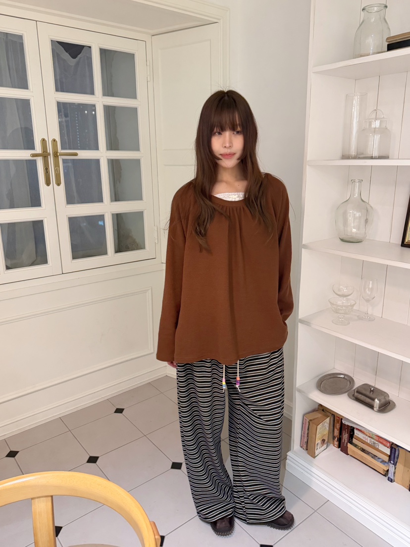 BOUTIQUE-L韓國直郵女士新款熱賣時尚推薦長袖T恤蕾絲褶皺BOUTIQUE-L長袖T恤