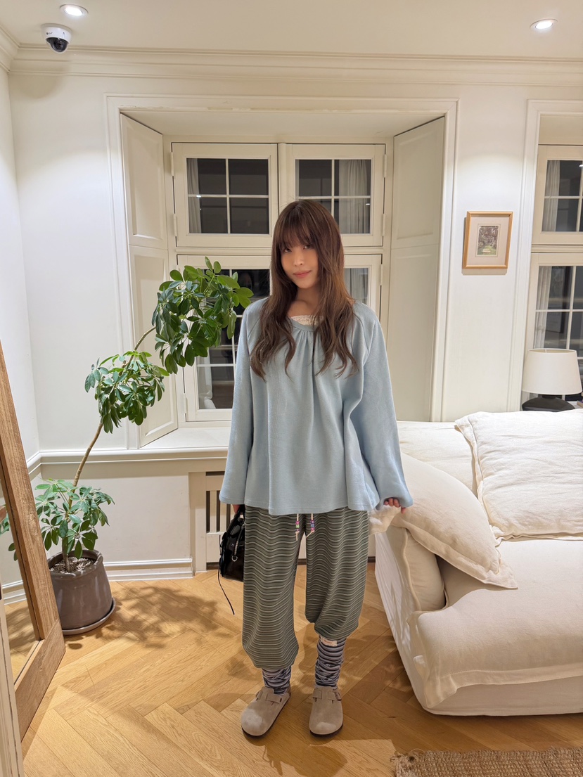 BOUTIQUE-L韓國直郵女士新款熱賣時尚推薦長袖T恤蕾絲褶皺BOUTIQUE-L長袖T恤