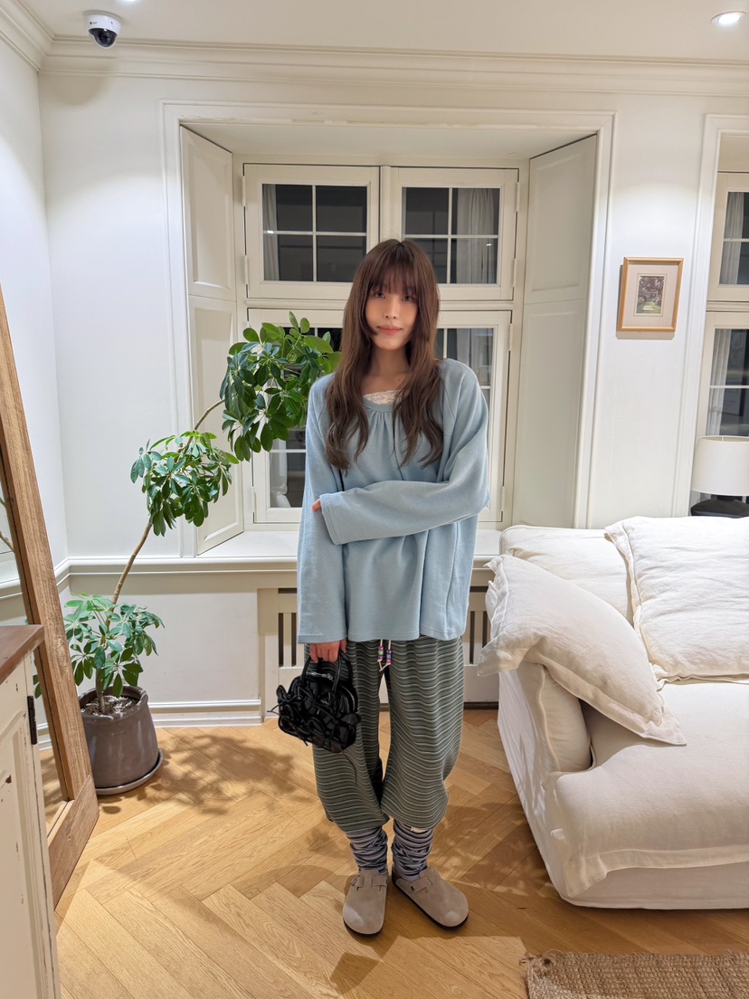 BOUTIQUE-L韓國直郵女士新款熱賣時尚推薦長袖T恤蕾絲褶皺BOUTIQUE-L長袖T恤