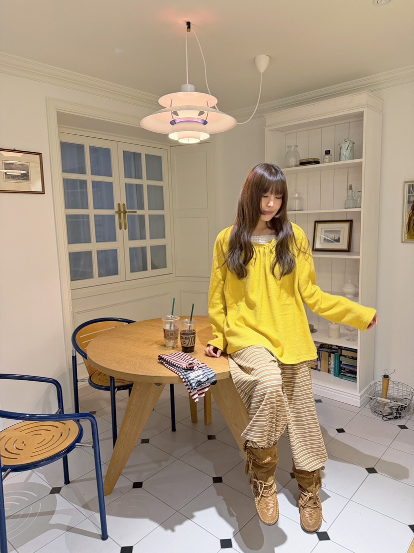 BOUTIQUE-L韓國直郵女士新款熱賣時尚推薦長袖T恤蕾絲褶皺BOUTIQUE-L長袖T恤