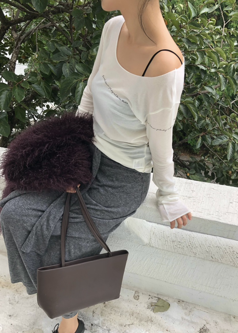 OUPPT東大門直郵女士新品休閑人氣推薦熱賣時尚長袖T恤字母OUPPT長袖T恤