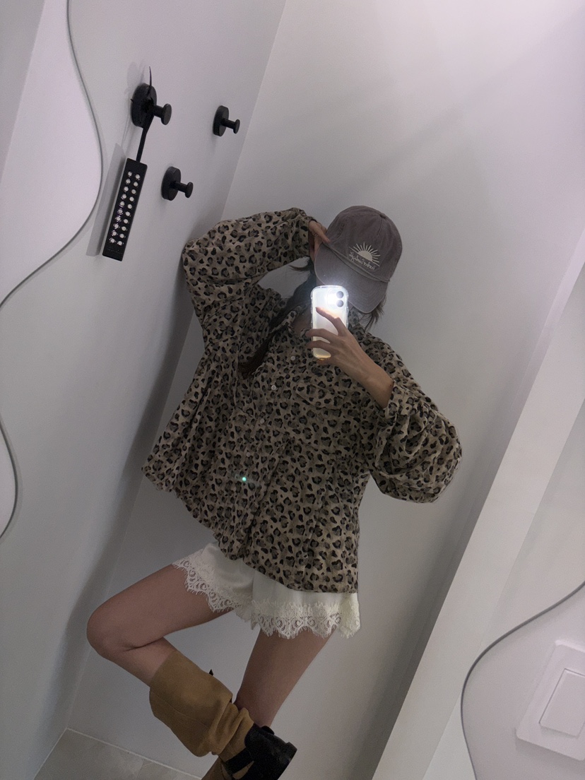 OKIE韓國直郵女裝新品時尚人氣休閑推薦真品襯衫蕾絲衫豹紋OKIE襯衫/蕾絲衫