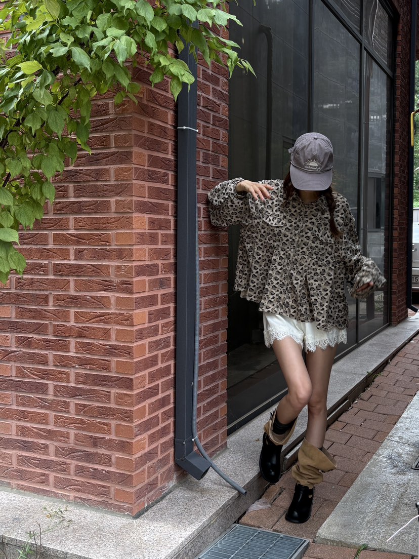 OKIE韓國直郵女裝新品時尚人氣休閑推薦真品襯衫蕾絲衫豹紋OKIE襯衫/蕾絲衫