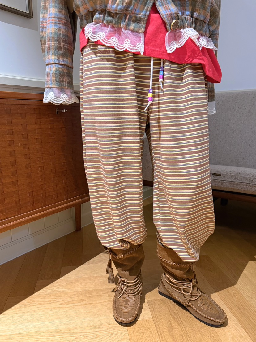 BOUTIQUE-L東大門直郵女士新品熱賣時尚推薦人氣休閑褲字母BOUTIQUE-L休閑褲圖色2