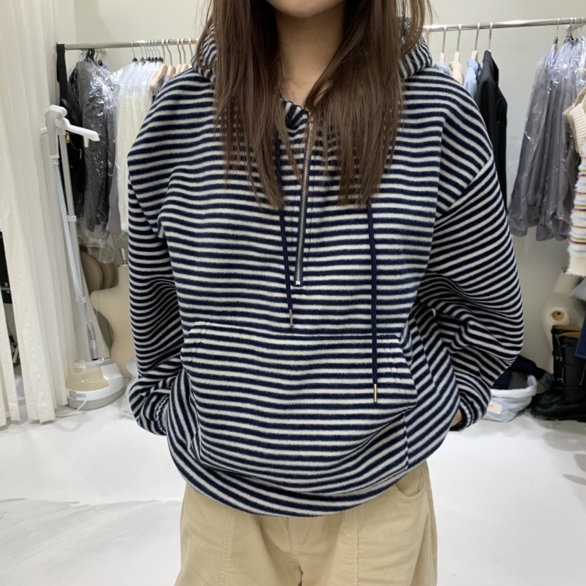 YUNBAL韓國代購女士新款時尚真品推薦休閑人氣熱賣衛衣YUNBAL衛衣圖色2深藍色