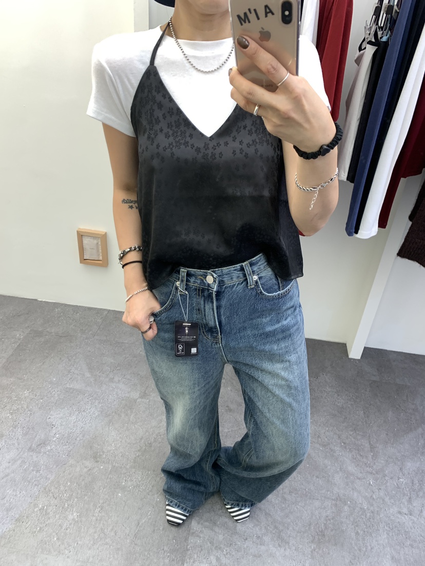A I M東大門直郵女裝新款時尚真品推薦人氣熱賣吊帶背心A I M吊帶/背心