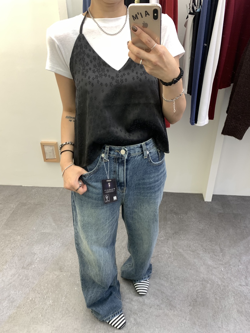 A I M東大門直郵女裝新款時尚真品推薦人氣熱賣吊帶背心A I M吊帶/背心