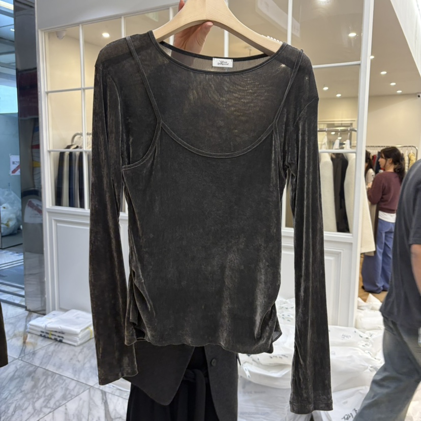 VELVET UNDERGROUND東大門實拍女士新品推薦長袖T恤假兩件VELVET UNDERGROUND長袖T恤圖色4