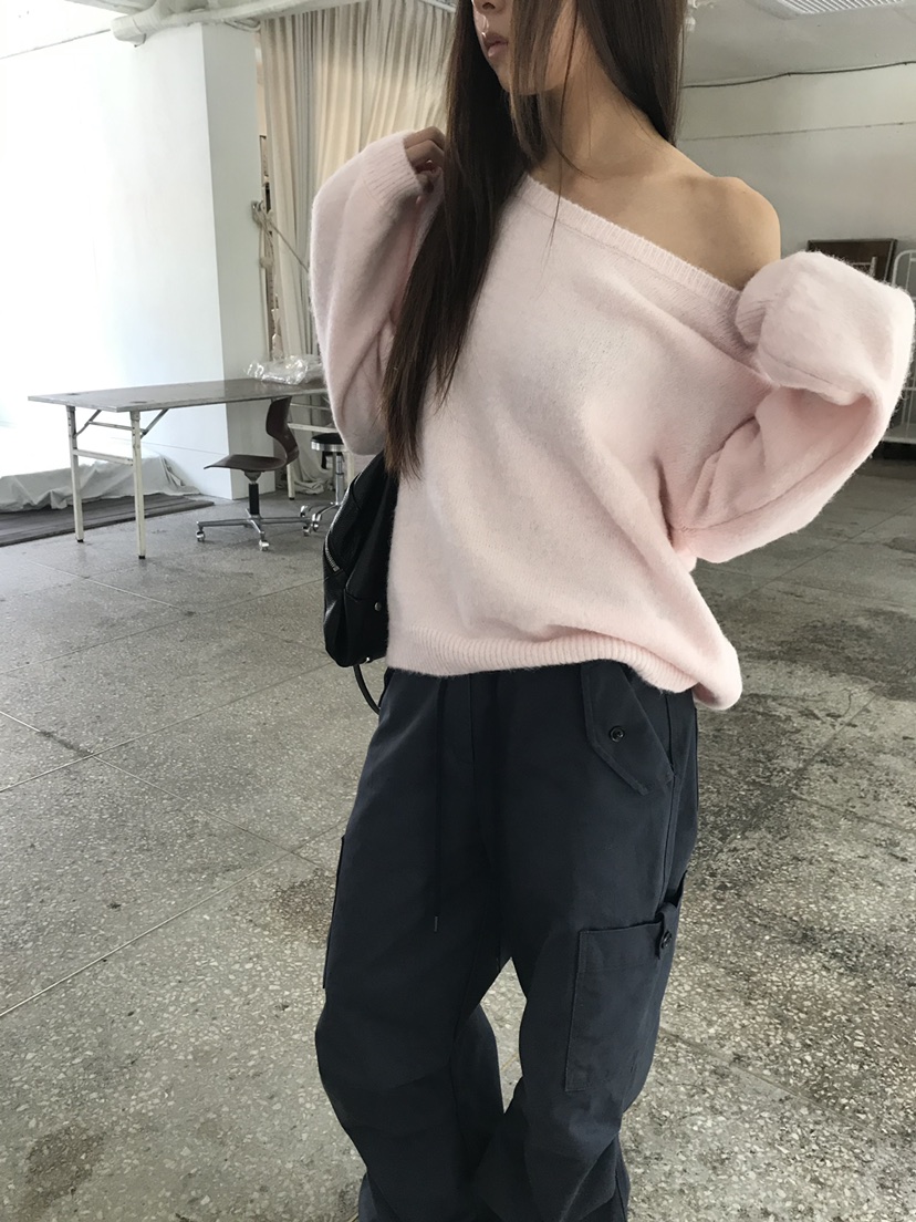TAERI東大門直郵女裝新品真品人氣熱賣推薦針織衫羊駝毛露肩taeri針織衫圖色3