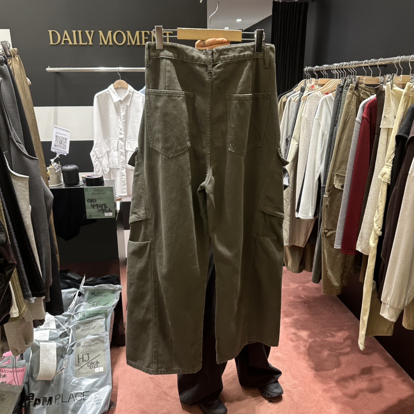 DAILY MOMENT韓國直郵女士新款推薦真品人氣時尚休閑褲孔眼DAILY MOMENT休閑褲