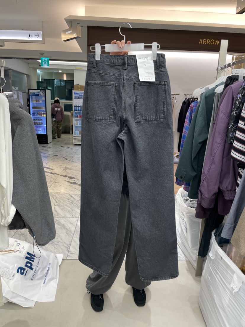 SOLD OUT東大門直郵女裝新款休閑真品推薦時尚牛仔褲黑色SOLD OUT牛仔褲