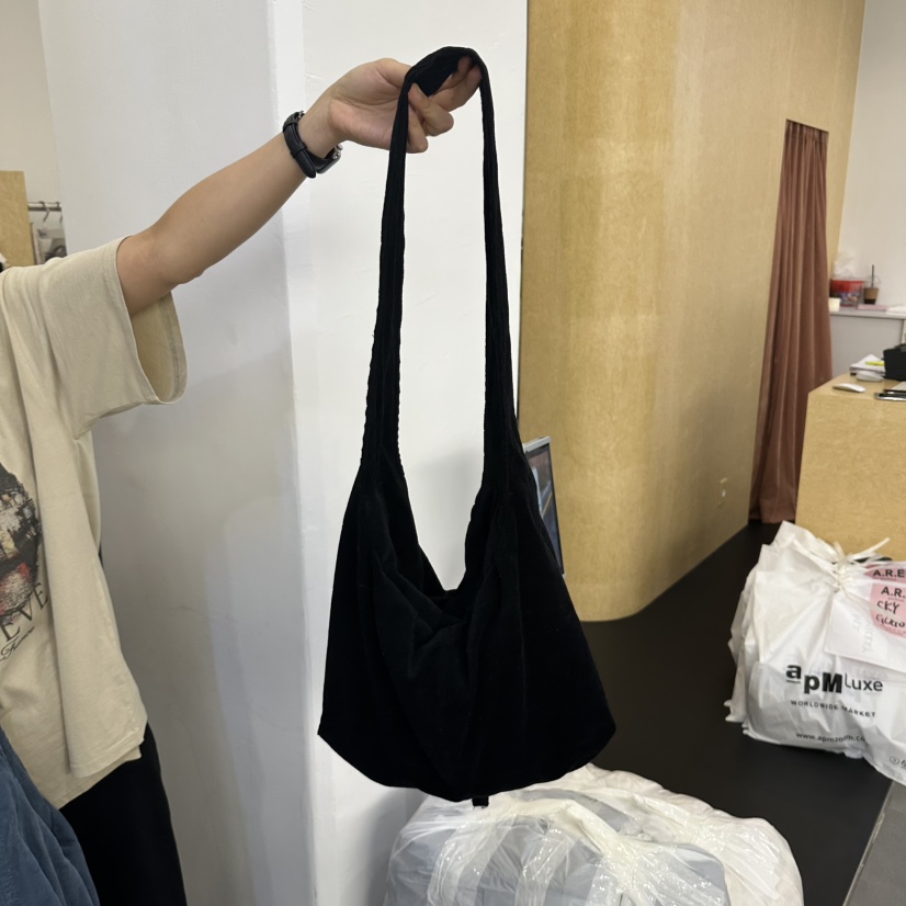 ARE東大門實拍女士新款熱賣推薦時尚人氣單肩斜跨包燈心絨ARE單肩/斜跨包圖色3