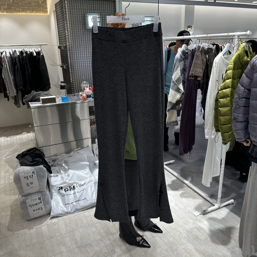 FLEEK韓國直郵女裝新品推薦真品時尚休閑熱賣人氣休閑褲Fleek休閑褲圖色2墨色