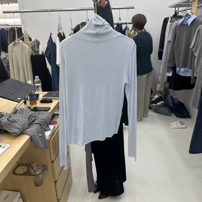 PREV.東大門實拍女士新品人氣時尚真品推薦熱賣休閑長袖T恤PREV.長袖T恤