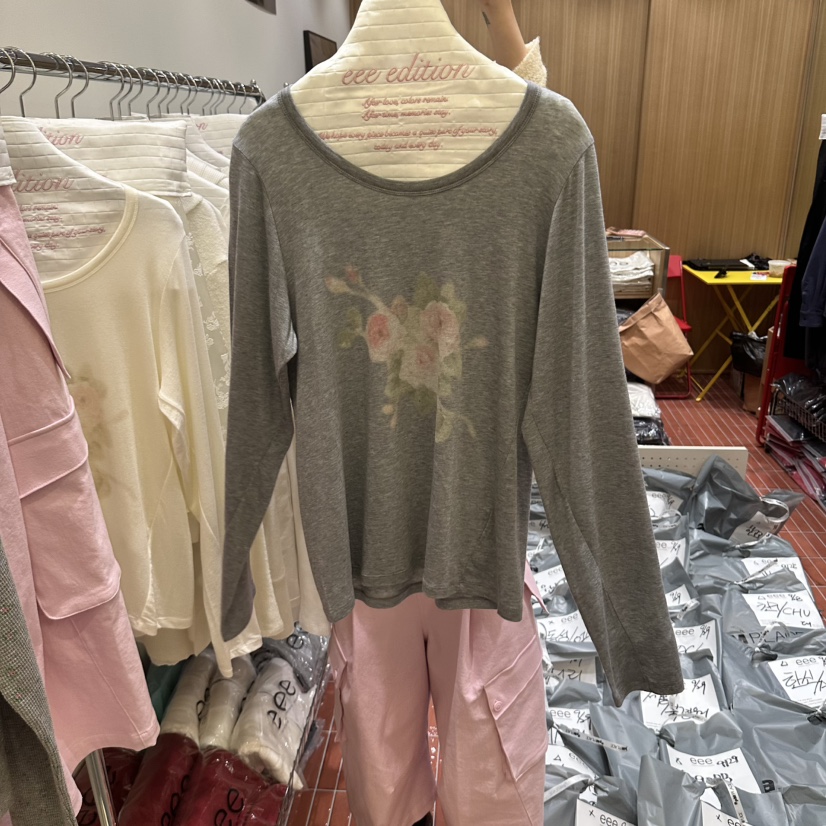 EEE東大門直郵女裝新品推薦真品人氣熱賣休閑時尚長袖T恤EEE長袖T恤圖色2