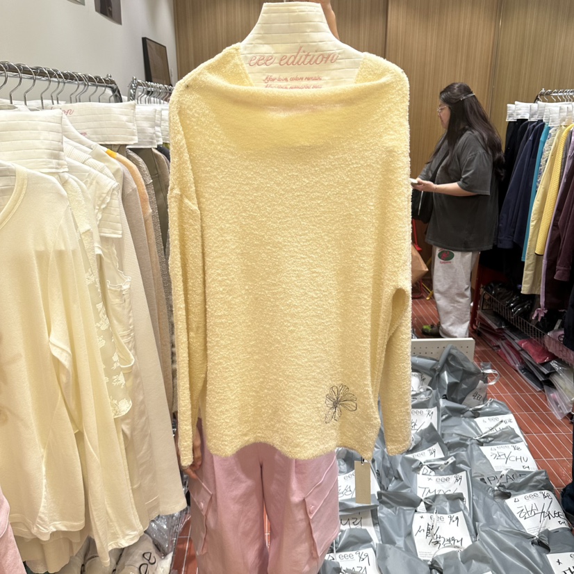 EEE韓國直郵女士新品真品人氣推薦時尚熱賣休閑針織衫不對稱EEE針織衫圖色1