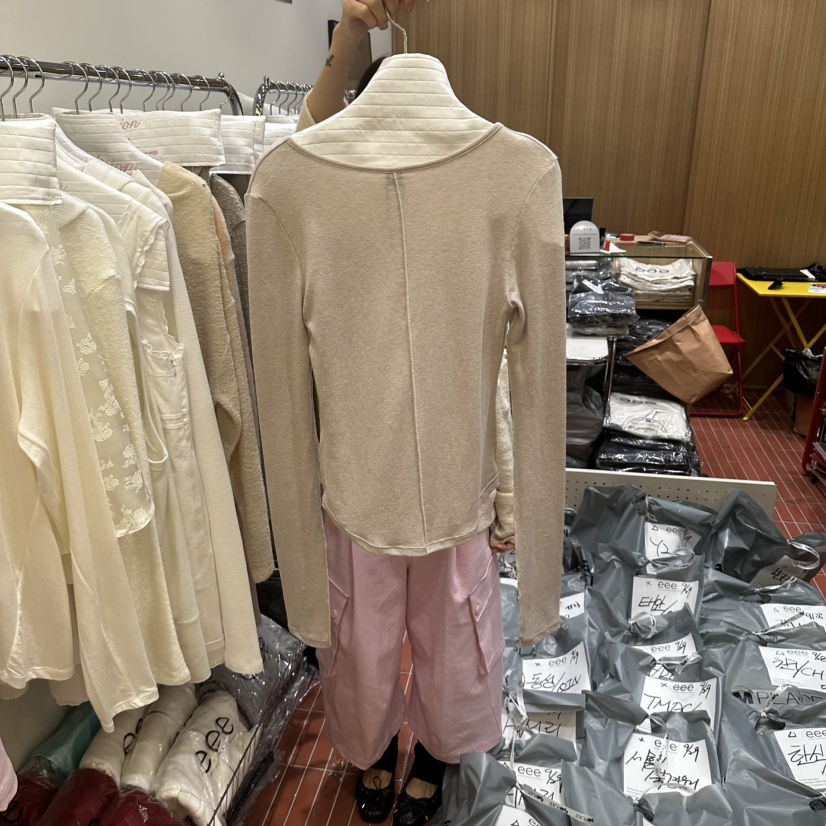 EEE韓國直郵女裝新款熱賣時尚人氣真品休閑推薦長袖T恤EEE長袖T恤