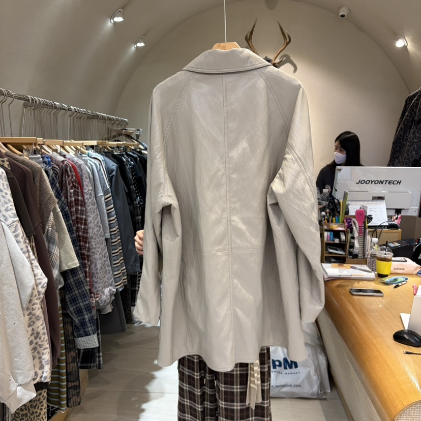 BLACKFRIDAY東大門直郵女士新款推薦時尚人氣休閑熱賣皮衣BLACK FRIDAY皮衣
