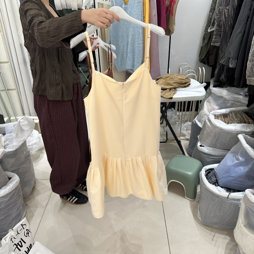 EGG IS東大門直郵女士新品熱賣人氣推薦時尚真品連衣裙OPSEGG IS連衣裙