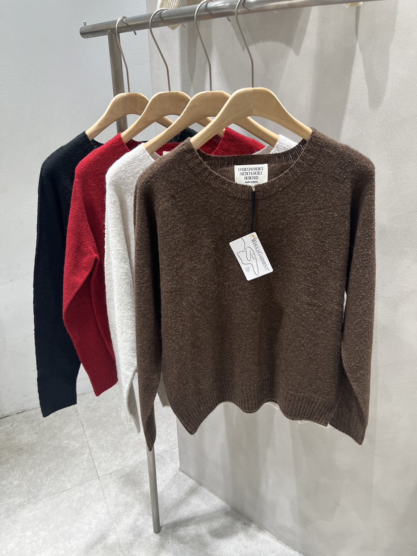 EVERCOMMERCE METICULOUSLY DESIGNED韓國直郵女士新款人氣針織衫EVERCOMMERCE METICULOUSLY DESIGNED針織衫