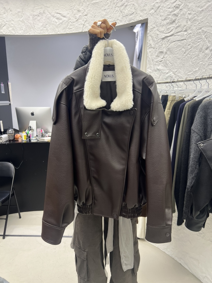 NOVUS東大門實拍女裝新品人氣休閑時尚皮衣毛領可拆可拆卸NOVUS皮衣圖色1
