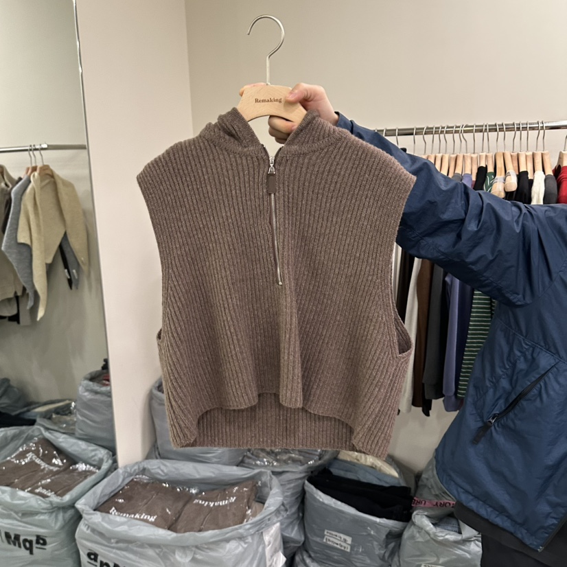 URBANSTORY/REMAKING東大門實拍女裝新品熱賣馬甲拉鏈連帽衫Remaking/URBANSTORY馬甲圖色4