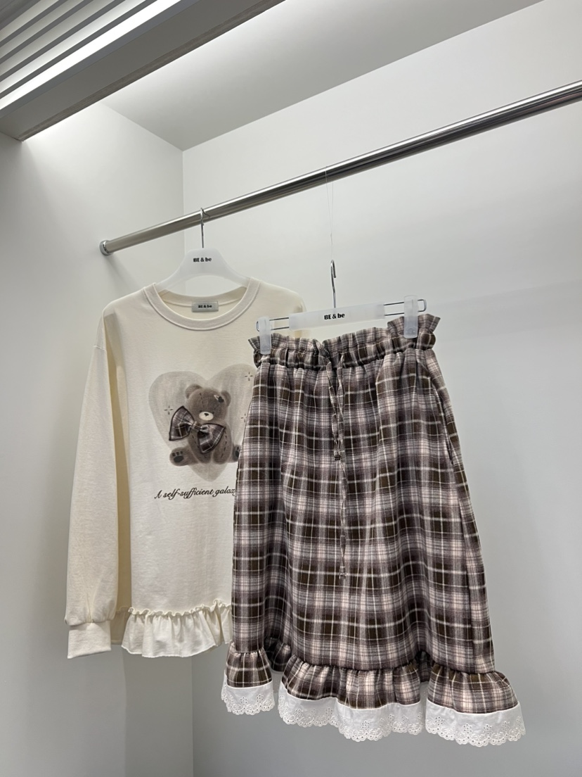 BE&amp;BE韓國代購女裝新品真品推薦熱賣半身裙中短裙格子BE&be半身裙/中短裙