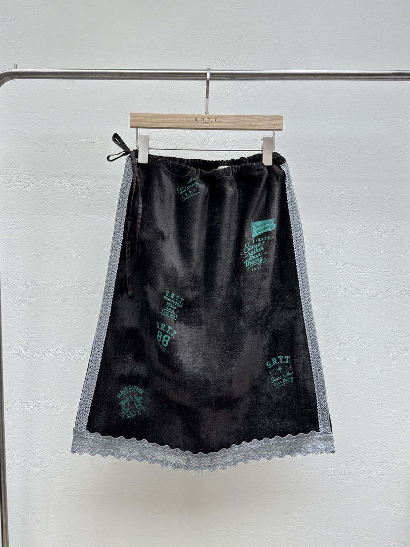 S.R.T.T.東大門實拍女裝新款人氣半身裙中短裙印花絲絨S.R.T.T.半身裙/中短裙圖色2