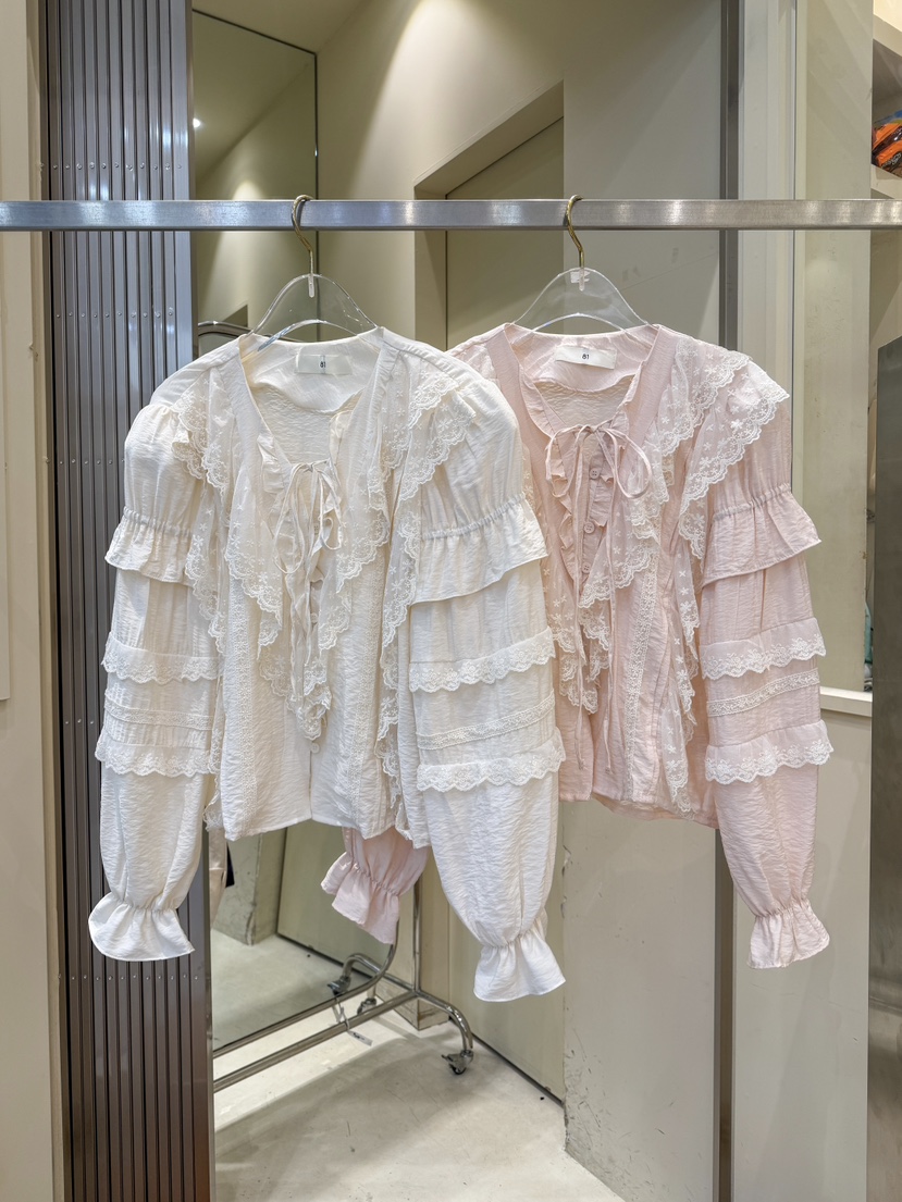 81 MARKET-L韓國直郵女士新品熱賣時尚人氣推薦襯衫蕾絲衫81 MARKET-L襯衫/蕾絲衫