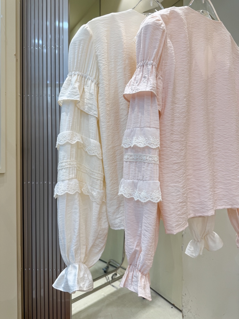 81 MARKET-L韓國直郵女士新品熱賣時尚人氣推薦襯衫蕾絲衫81 MARKET-L襯衫/蕾絲衫