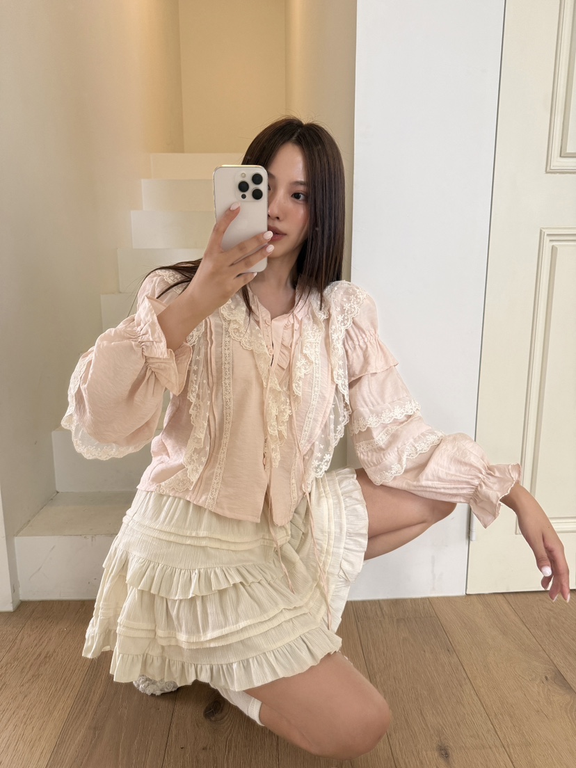 81 MARKET-L韓國直郵女士新品熱賣時尚人氣推薦襯衫蕾絲衫81 MARKET-L襯衫/蕾絲衫