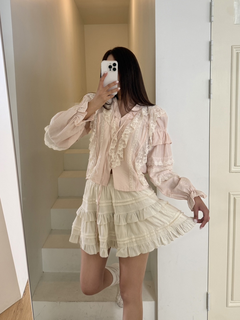81 MARKET-L韓國直郵女士新品熱賣時尚人氣推薦襯衫蕾絲衫81 MARKET-L襯衫/蕾絲衫