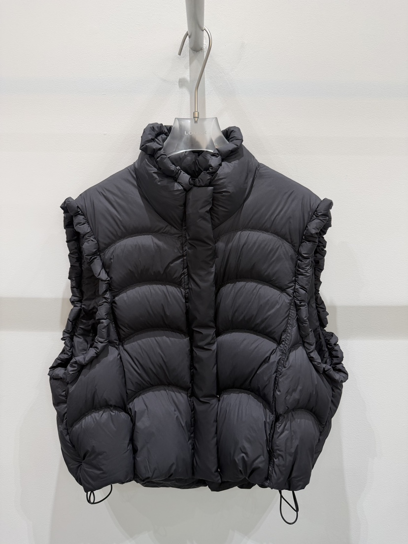 LOOKK/MIMME東大門實拍女裝新品推薦人氣馬甲荷葉邊加厚LOOKK/MIMME馬甲圖色2