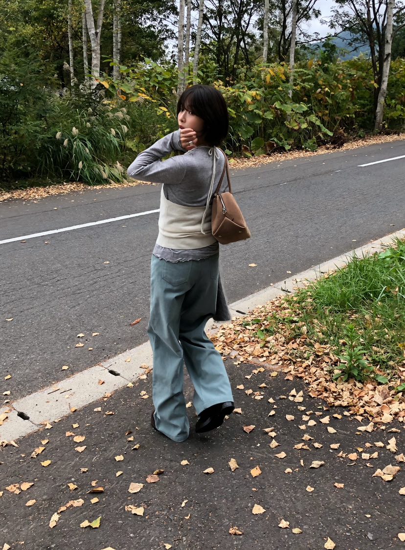 ERUME東大門直郵女裝新品熱賣推薦時尚真品休閑人氣長袖T恤ERUME長袖T恤