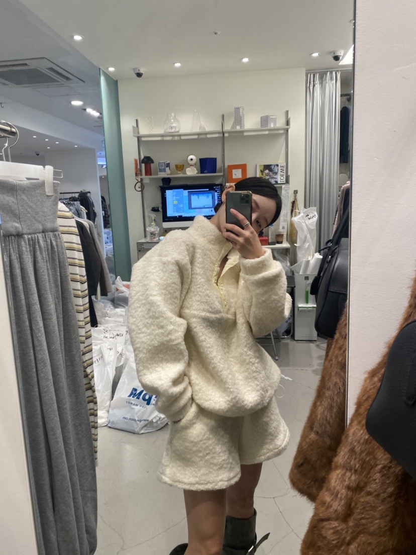 ALMOND韓國代購女裝新品真品熱賣休閑時尚人氣推薦衛衣ALMOND衛衣