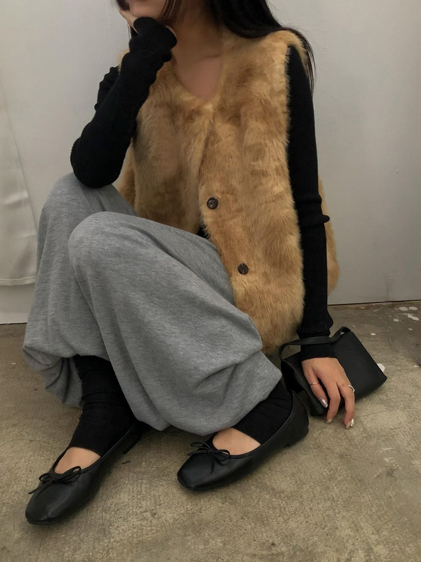 ALMOND東大門代購女裝新款人氣時尚真品休閑熱賣馬甲羊皮ALMOND馬甲