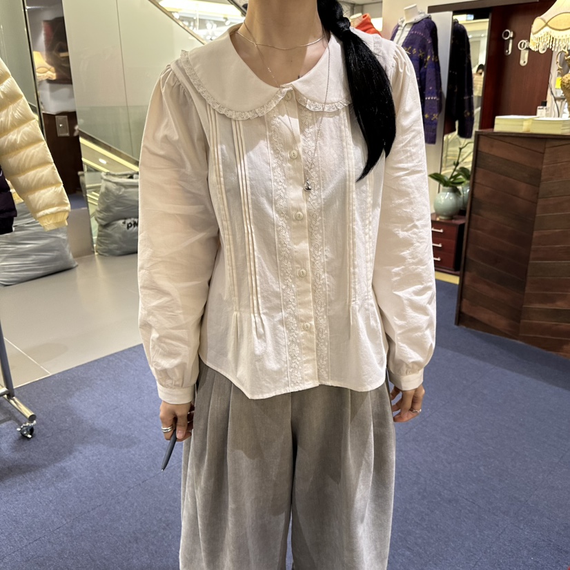 FURE東大門實拍女士新品人氣真品熱賣襯衫蕾絲衫花朵蕾絲FURE襯衫/蕾絲衫圖色1