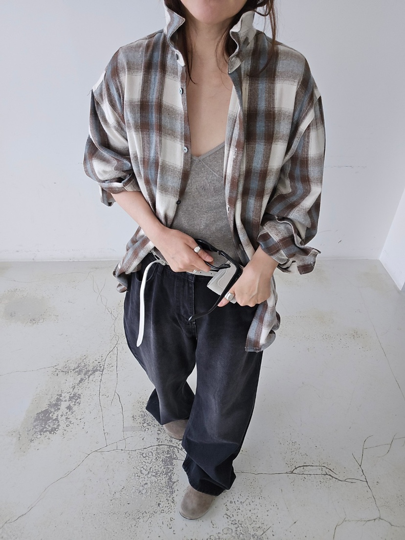 J SHOP東大門直郵女士新品休閑真品時尚推薦人氣襯衫蕾絲衫J_SHOP襯衫/蕾絲衫