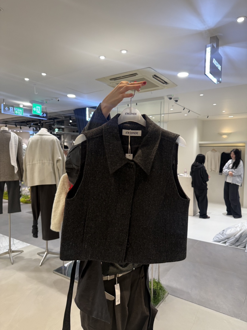 ATMOSPHERE東大門實拍女裝新品推薦休閑真品人氣熱賣馬甲ATMOSPHERE馬甲圖色2墨色