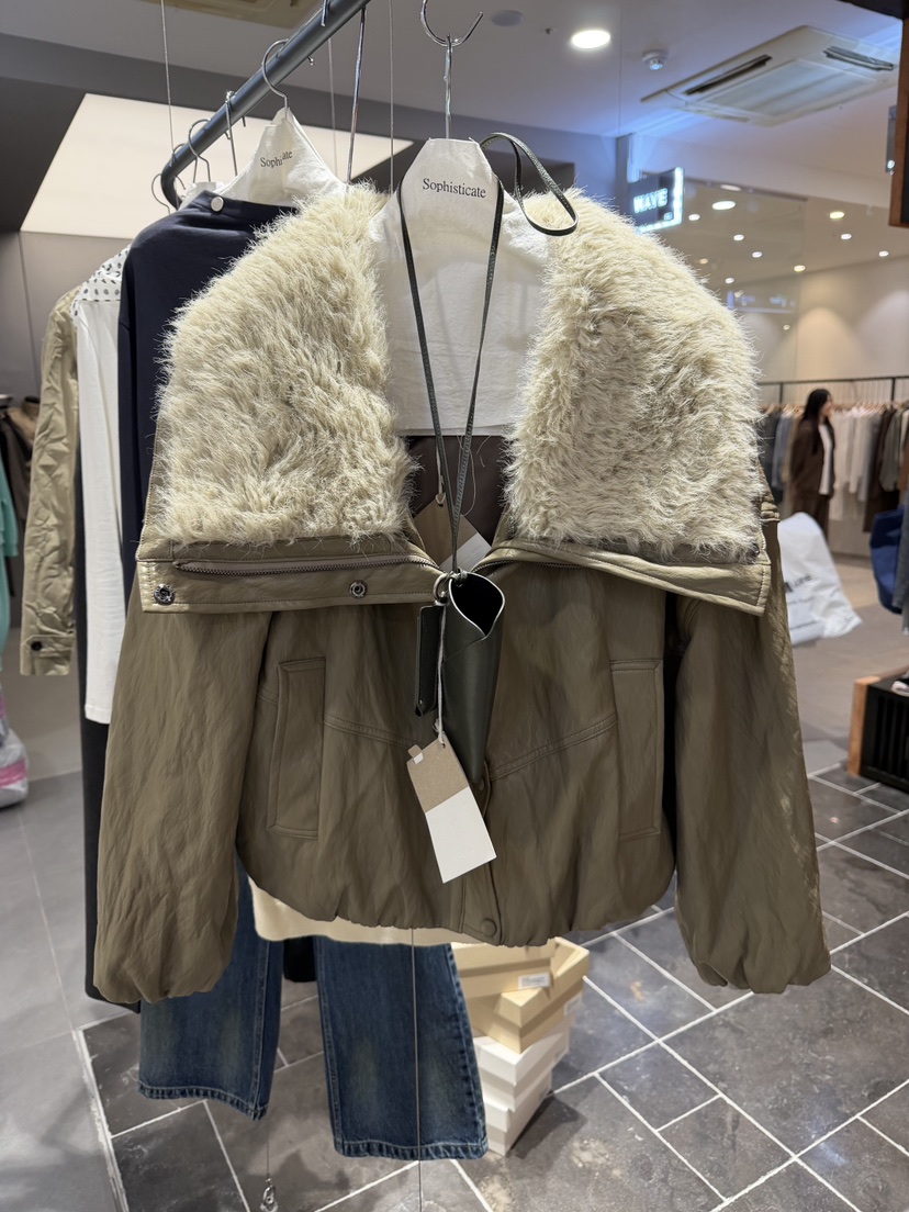 SOPHISTICATE東大門代購女士新品熱賣真品人氣時尚推薦夾克SOPHISTICATE夾克圖色1米色