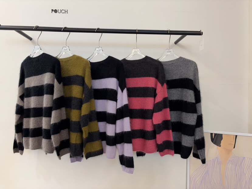 POUCH東大門直郵女裝新品人氣時尚真品推薦熱賣休閑毛衣POUCH毛衣