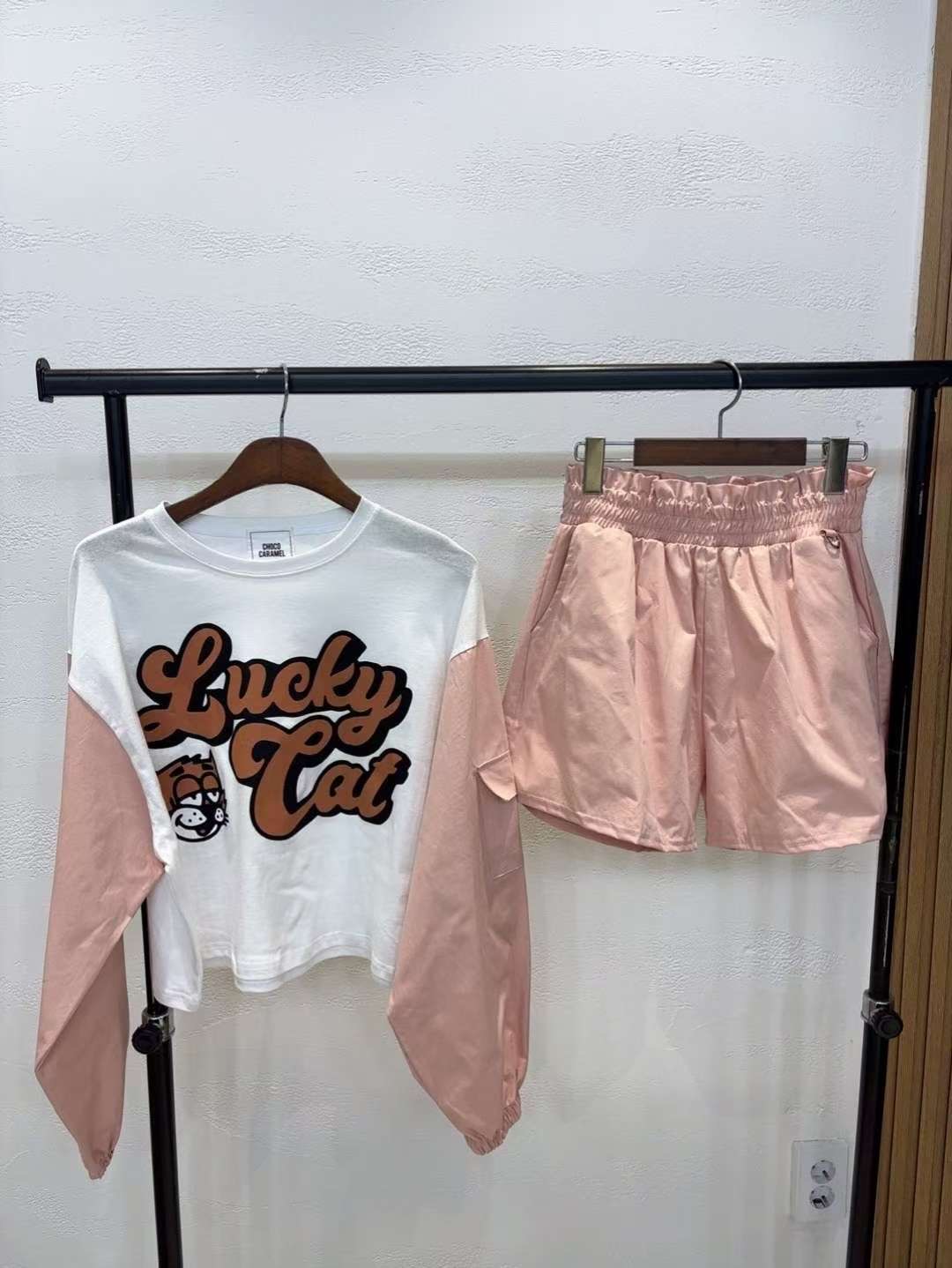 CHOCO CARAMEL韓國代購女裝新品休閑熱賣人氣時尚真品套裝B CLOTHES套裝圖色2