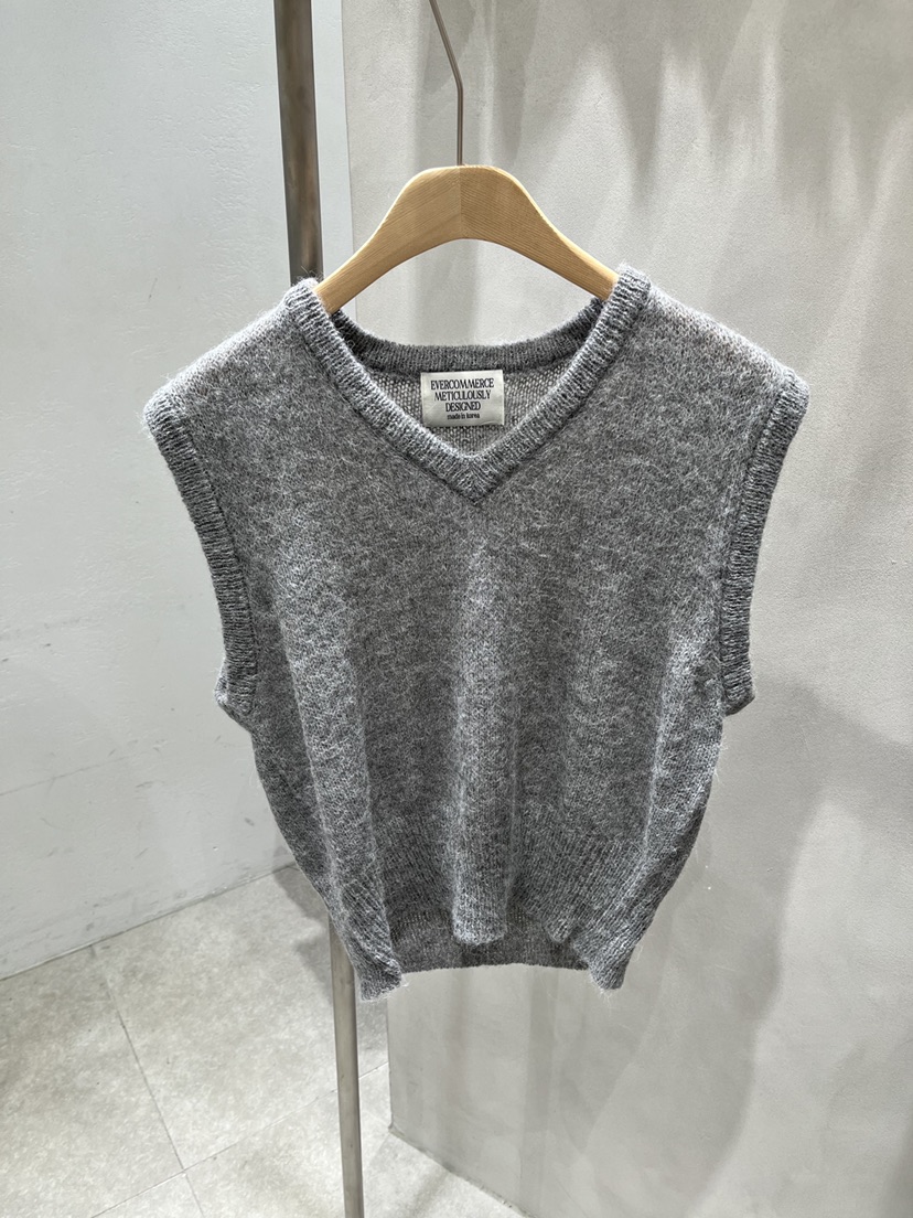 EVERCOMMERCE METICULOUSLY DESIGNED東大門實拍女士新品推薦吊帶背心EVERCOMMERCE METICULOUSLY DESIGNED吊帶/背心圖色1