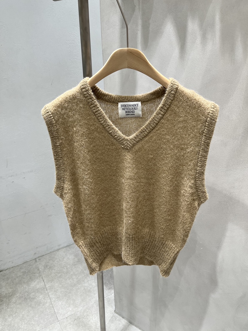 EVERCOMMERCE METICULOUSLY DESIGNED東大門實拍女士新品推薦吊帶背心EVERCOMMERCE METICULOUSLY DESIGNED吊帶/背心圖色3