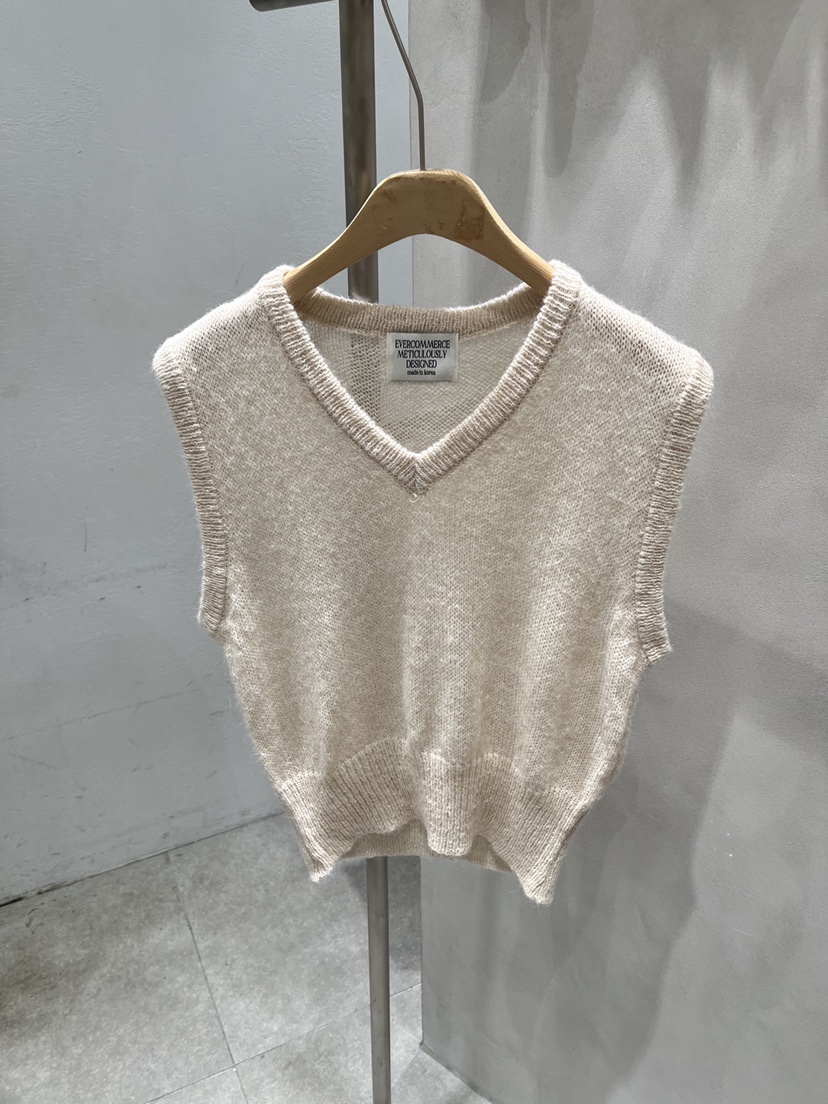 EVERCOMMERCE METICULOUSLY DESIGNED東大門實拍女士新品推薦吊帶背心EVERCOMMERCE METICULOUSLY DESIGNED吊帶/背心圖色4