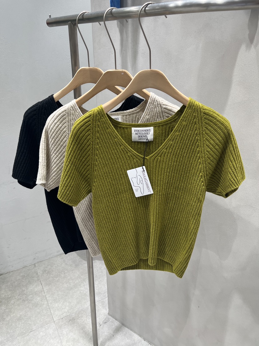EVERCOMMERCE METICULOUSLY DESIGNED東大門實拍女裝新款時尚針織衫EVERCOMMERCE METICULOUSLY DESIGNED針織衫