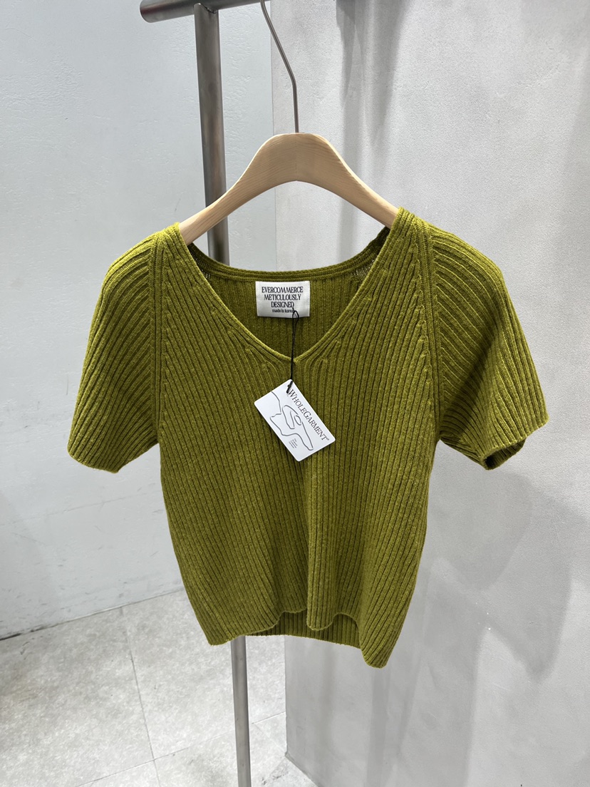EVERCOMMERCE METICULOUSLY DESIGNED東大門實拍女裝新款時尚針織衫EVERCOMMERCE METICULOUSLY DESIGNED針織衫圖色1
