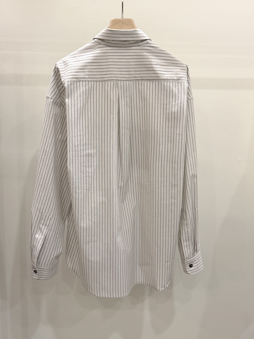 COMETE東大門實拍女裝新品人氣真品時尚推薦熱賣襯衫蕾絲衫COMETE襯衫/蕾絲衫