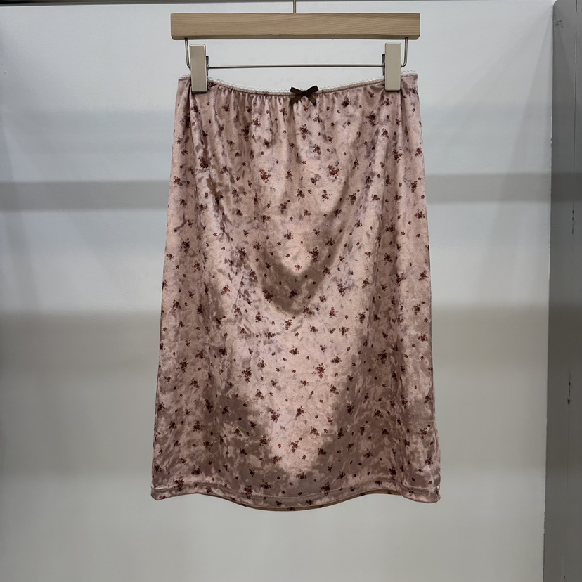 NEEEEDS東大門代購女裝新品真品推薦半身裙中短裙小碎花絲絨NEEEEDS半身裙/中短裙圖色2