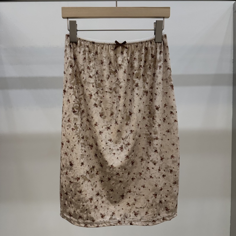 NEEEEDS東大門代購女裝新品真品推薦半身裙中短裙小碎花絲絨NEEEEDS半身裙/中短裙圖色3